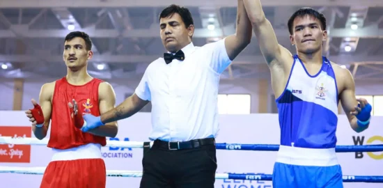 Jadumani Singh dominates Pawan Bartwal to clinch first Senior National gold