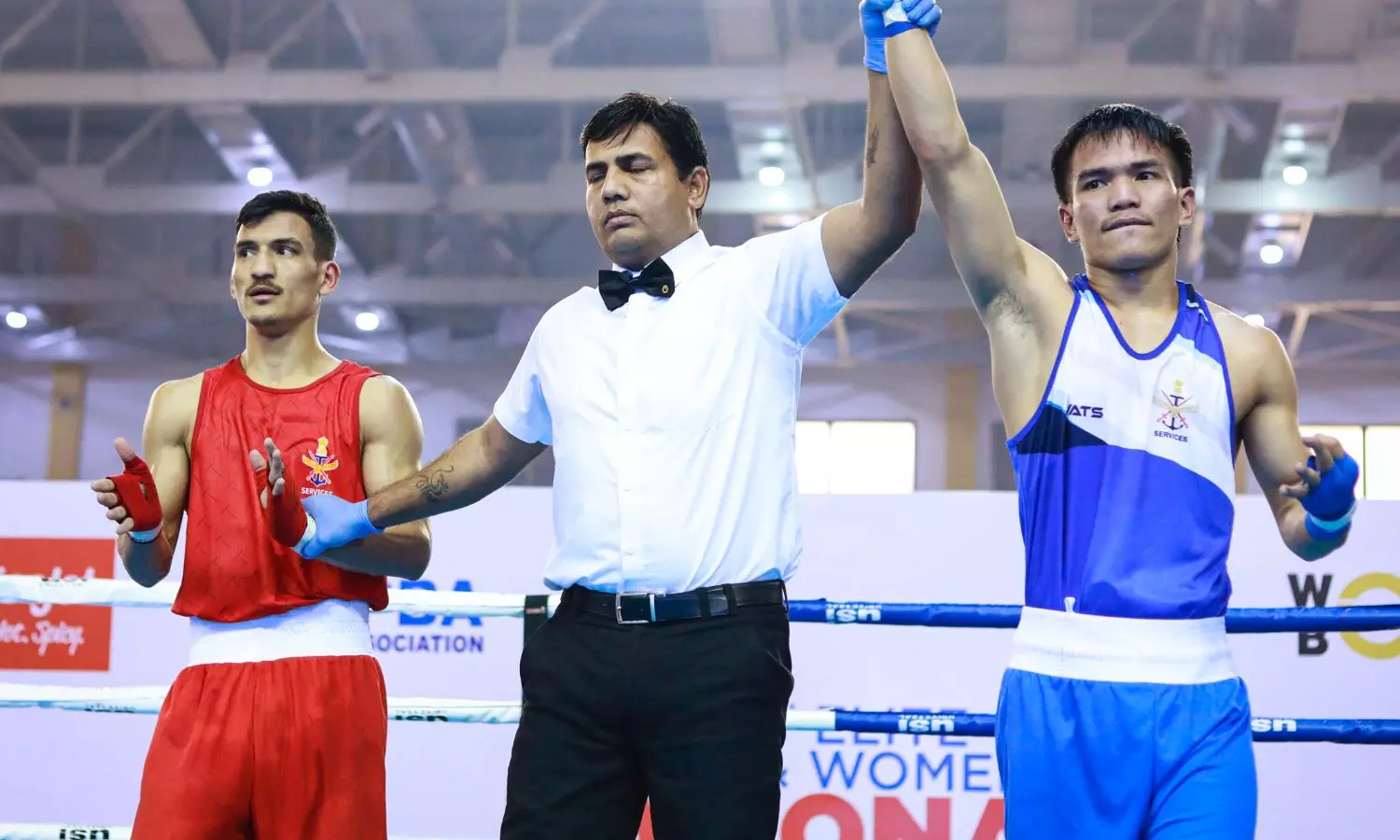 Jadumani Singh dominates Pawan Bartwal to clinch first Senior National gold