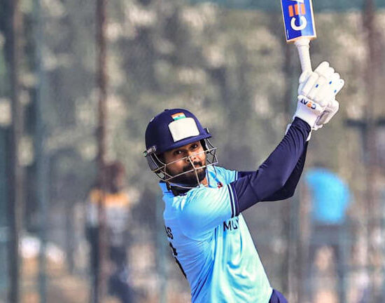 Shreyas Iyer Marks Comeback in Style with Explosive 82 in Vijay Hazare Trophy Thriller